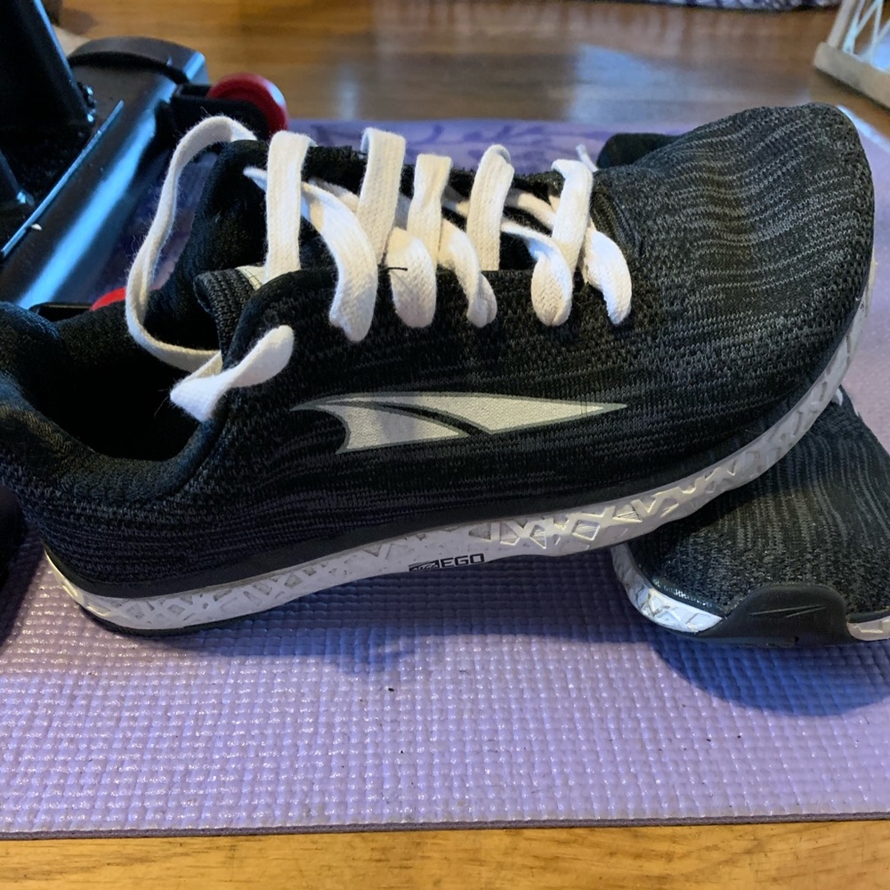Altra Escalante Road Running Shoe
